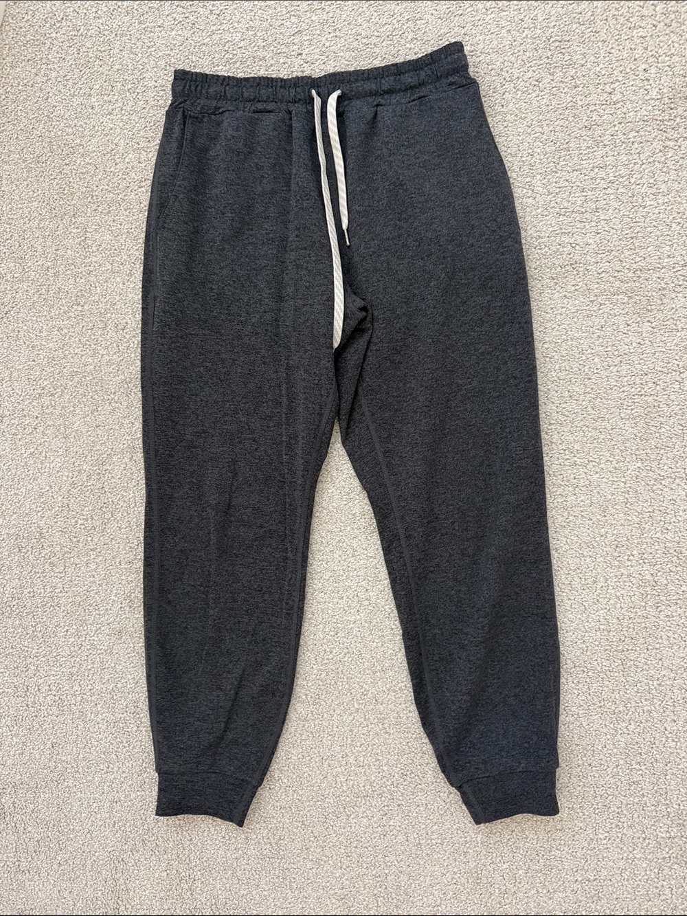 Vuori - Gray Performance Joggers - XS